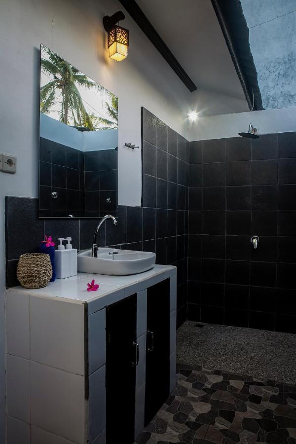 Sanctum Dive Villa With Private Pool Gili Trawangan Buitenkant foto